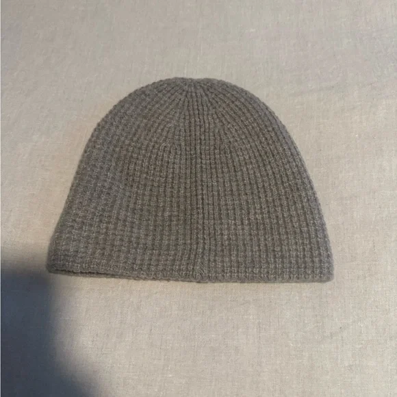 ‼️ Last Chance ‼️ NWT ⭐️ Madewell REVERSIBLE BEANIE IN SOFTWOOL - Picture 5 of 6